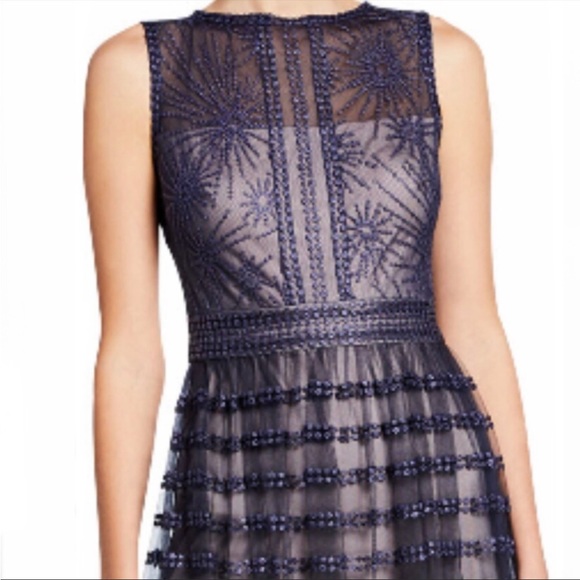 TADASHI SHOJI NWT Embroidered Mesh Gown size 2 - Picture 2 of 9